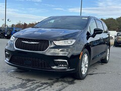 2026 Chrysler Pacifica SELECT Passenger Van