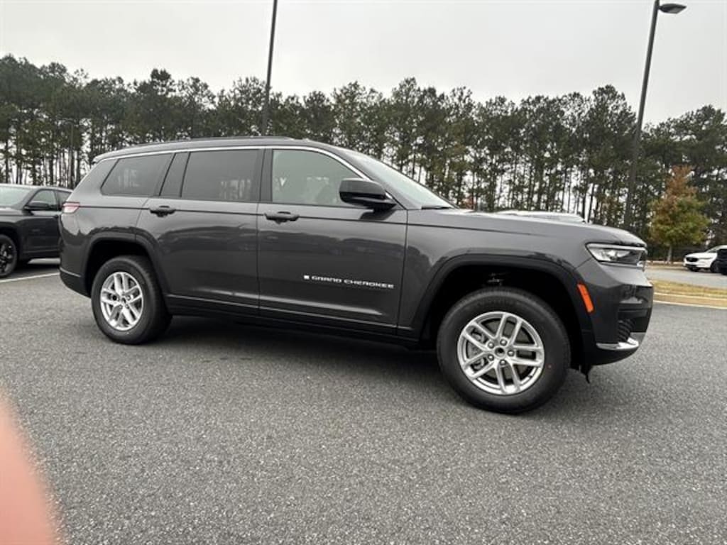 New 2025 Jeep Grand Cherokee L LAREDO X 4X2 Sport Utility
