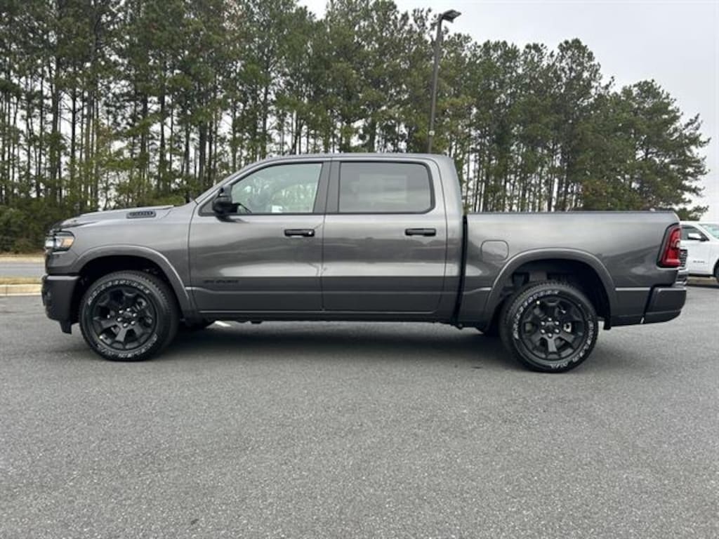 New 2026 Ram 1500 BIG HORN CREW CAB 4X4 5'7 BOX Pickup