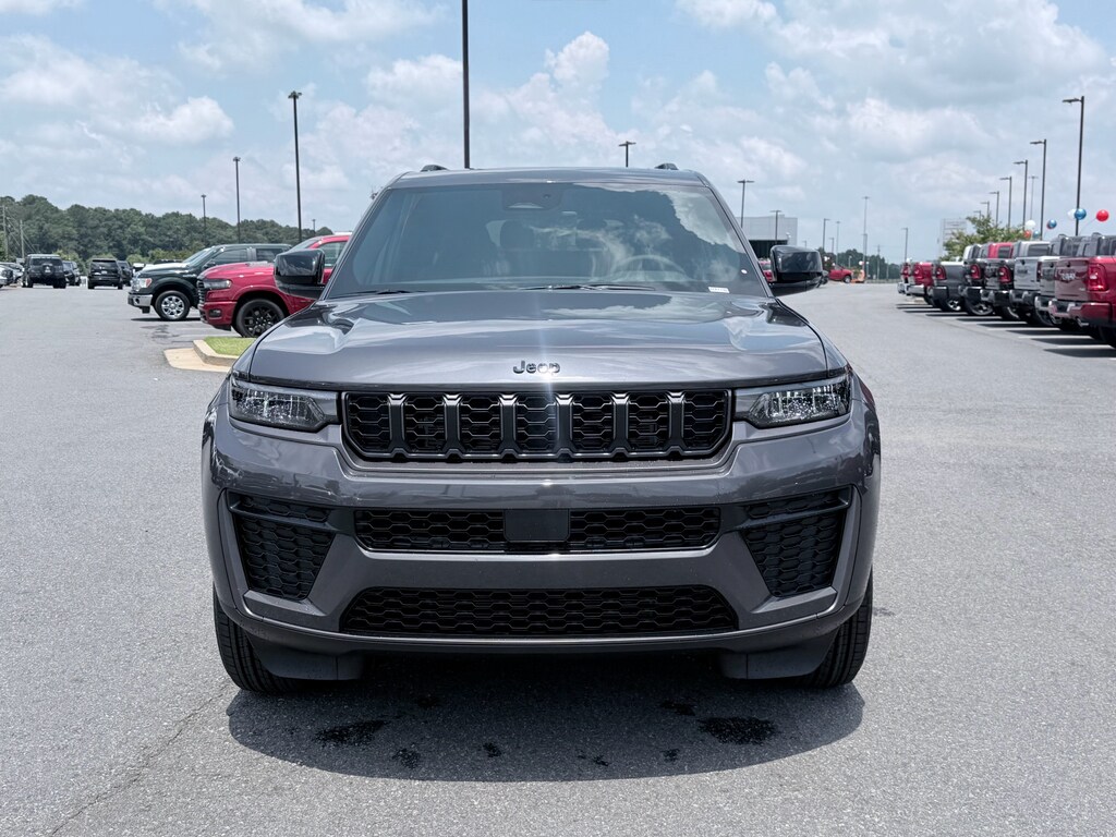 New 2026 Jeep Grand Cherokee L LAREDO ALTITUDE 4X2 Sport Utility