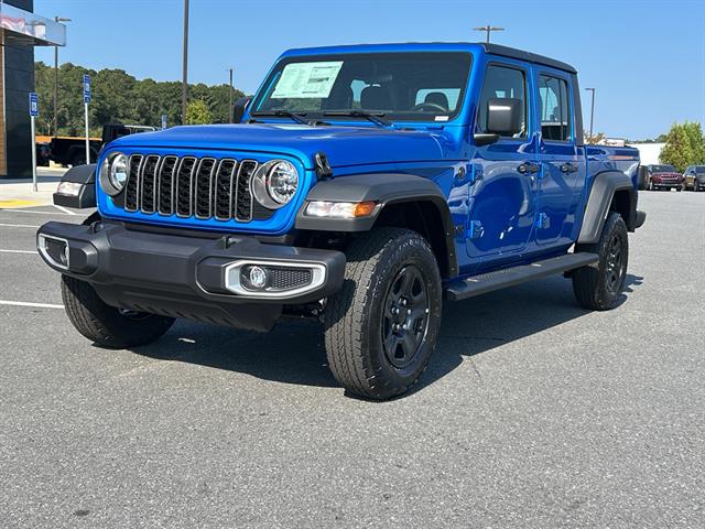 2025 Jeep Gladiator Sport's photo
