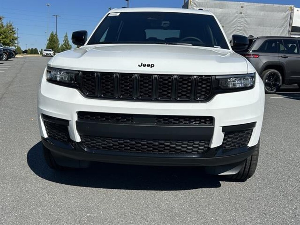 New 2025 Jeep Grand Cherokee L ALTITUDE X 4X2 Sport Utility