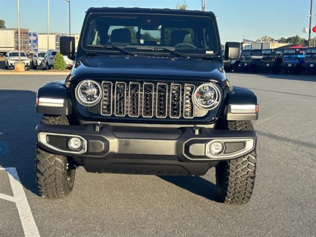 New 2025 Jeep Gladiator HIGH TIDE 4X4 Pickup