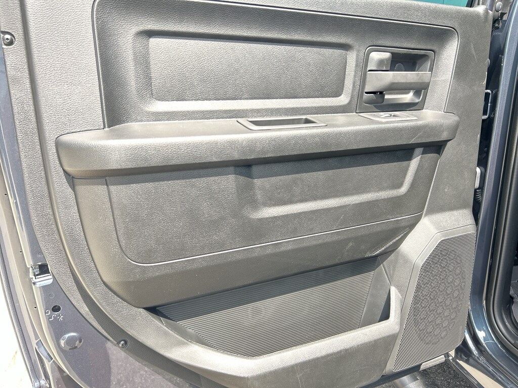 2025 RAM 2500 Tradesman - Photo 25