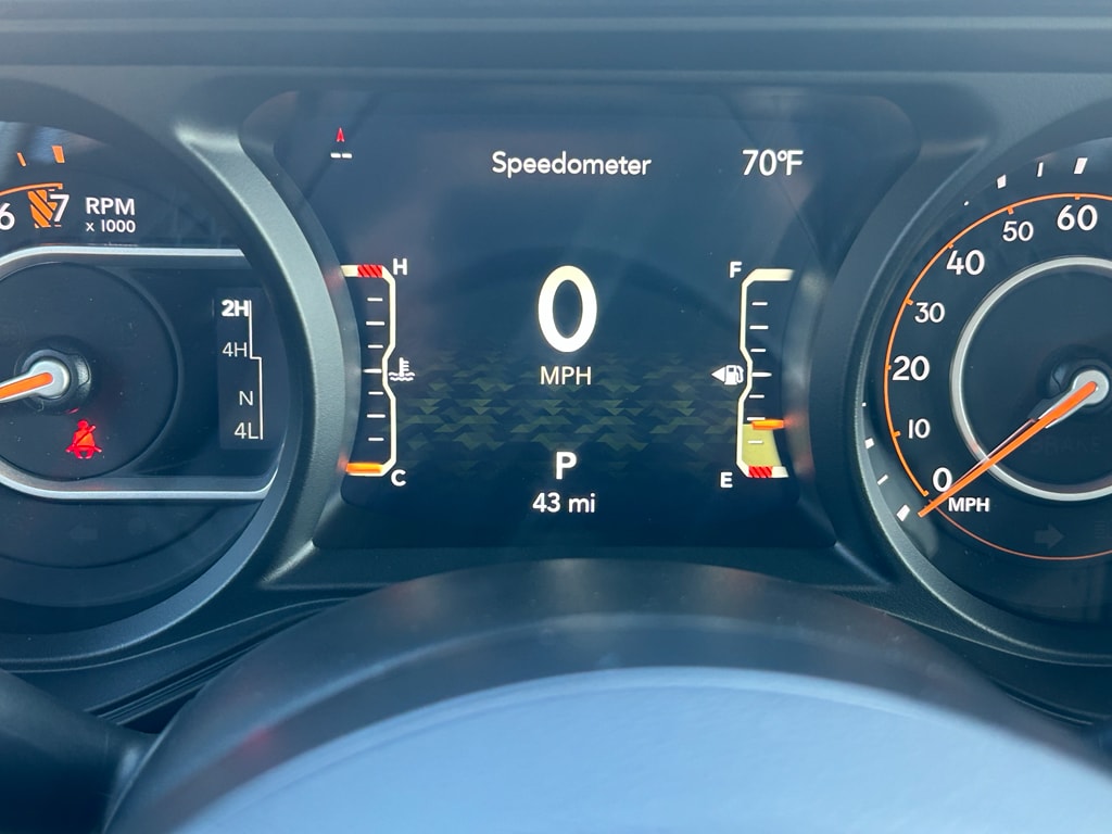 2025 Jeep Gladiator Willys - Photo 13