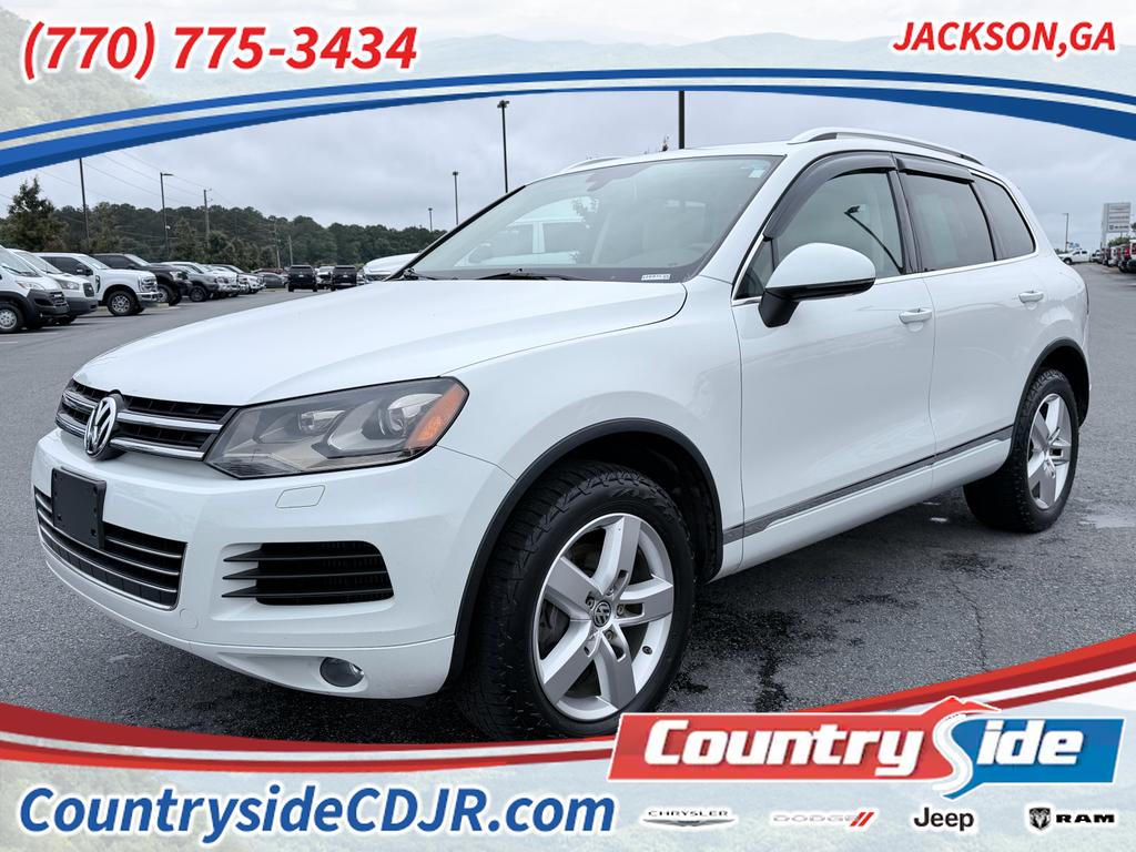 2013 Volkswagen Touareg Sport TDI's photo