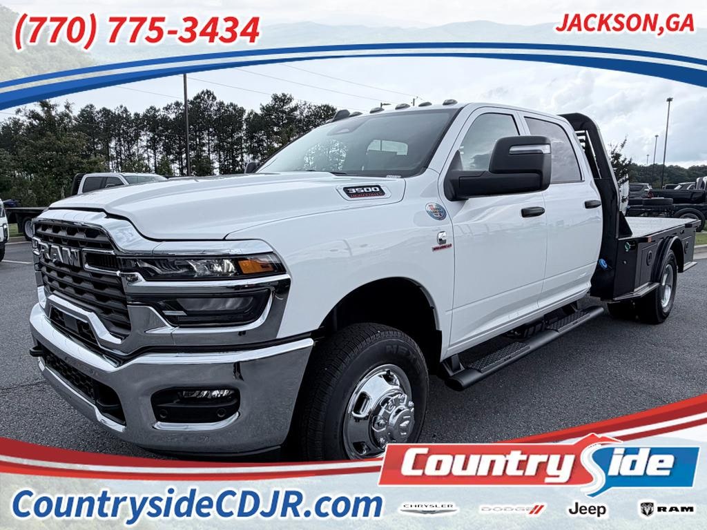New 2026 Ram 3500 Chassis Cab TRADESMAN CREW 4X4 60' CA Pickup