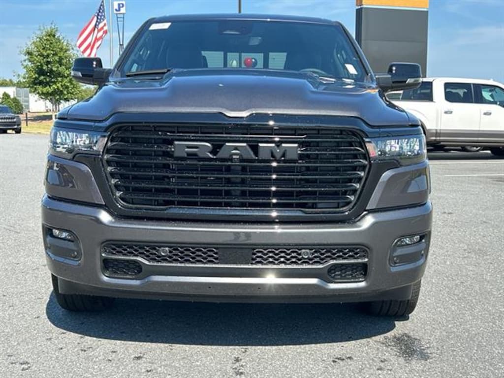 New 2026 Ram 1500 LARAMIE CREW CAB 4X4 5'7 BOX Pickup