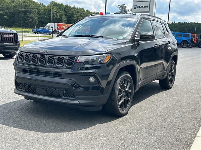 2025 Jeep Compass Latitude's photo