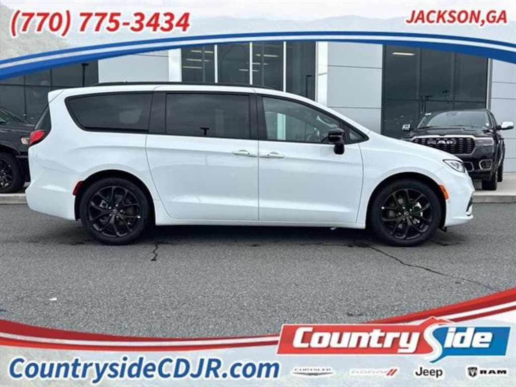 New 2026 Chrysler Pacifica LIMITED Passenger Van