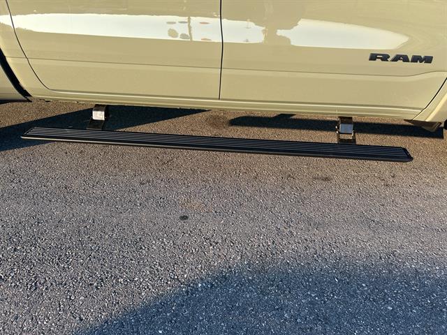 2026 Ram 1500 Laramie photo 4