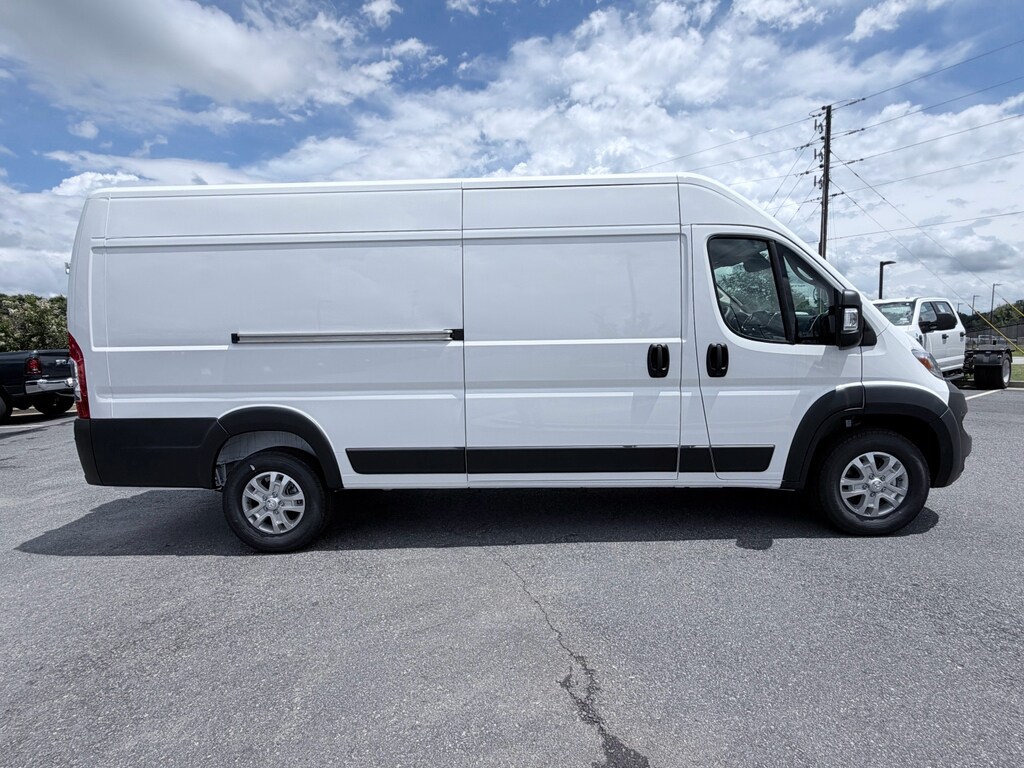 New 2026 Ram ProMaster PROMASTER 3500 SLT CARGO VAN HIGH ROOF 159' WB EXT Cargo Van