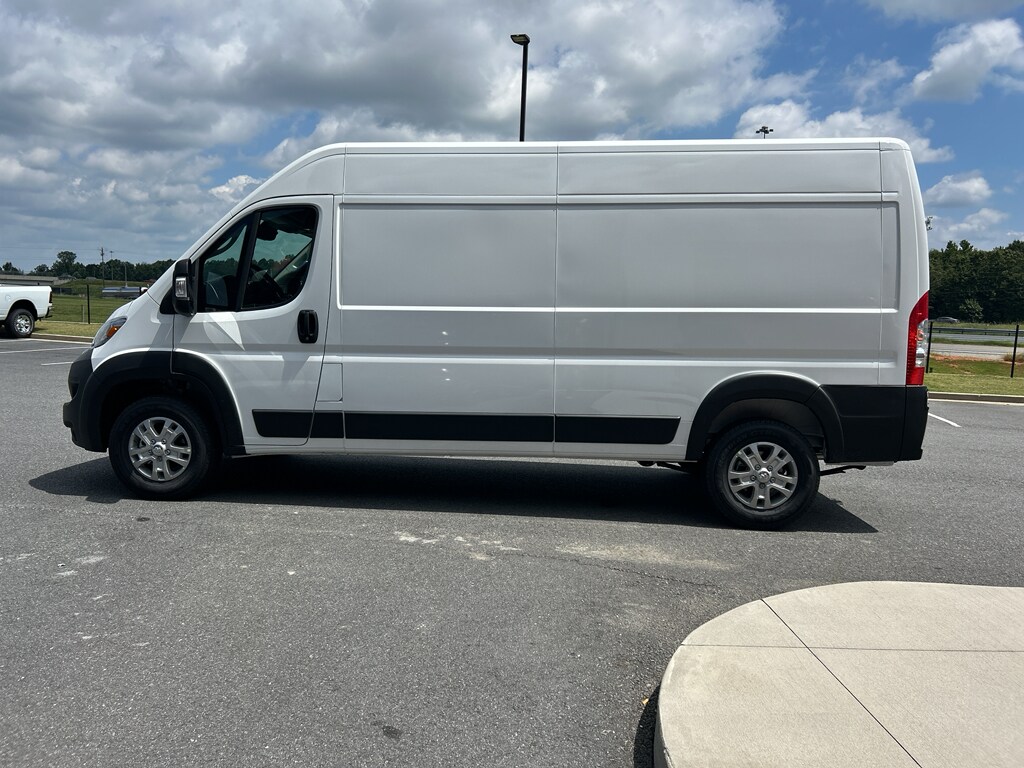 2025 Ram ProMaster 2500 Cargo Van photo 3