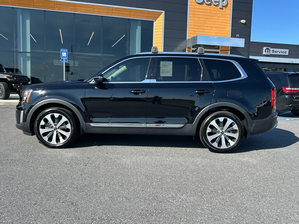 2021 Kia Telluride EX photo 3