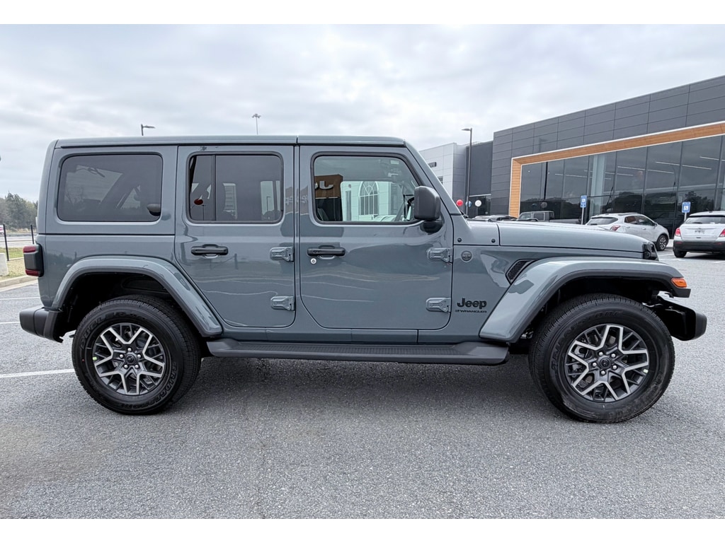 New 2026 Jeep Wrangler 4-DOOR SAHARA Sport Utility