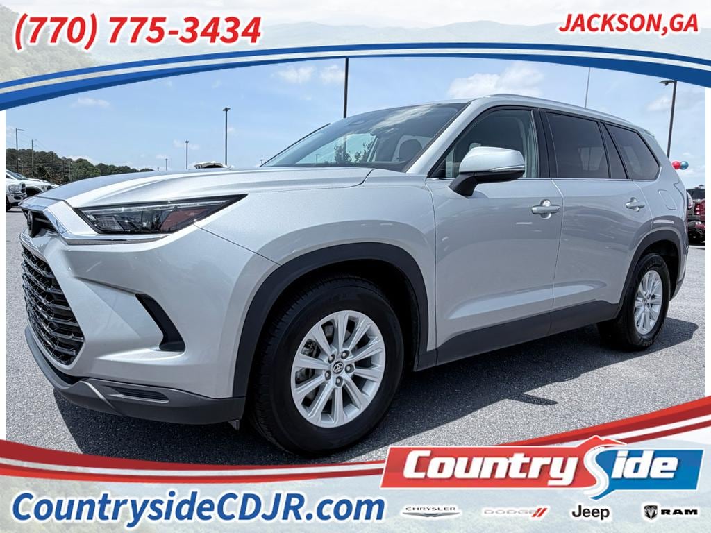 Used 2024 Toyota Grand Highlander XLE Sport Utility