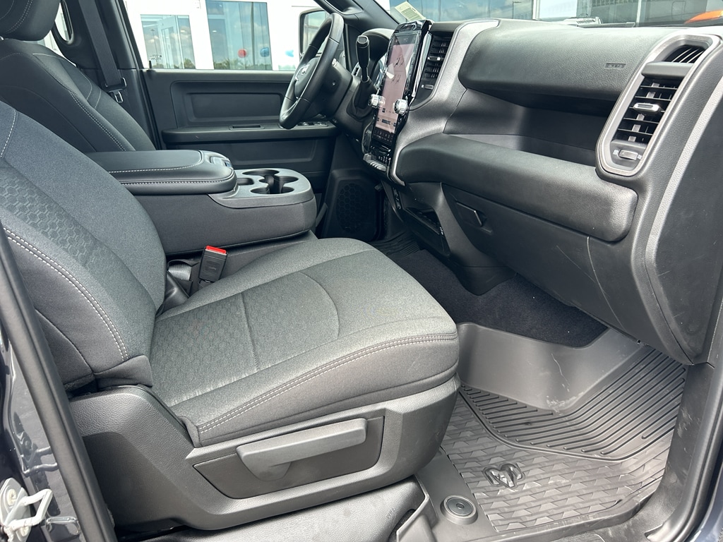 2025 RAM 2500 Tradesman - Photo 17