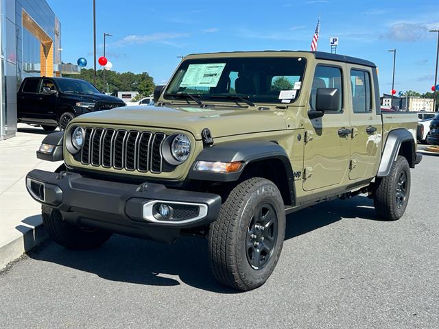 2025 Jeep Gladiator Sport's photo