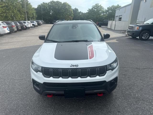 2023 Jeep Compass Trailhawk photo 2