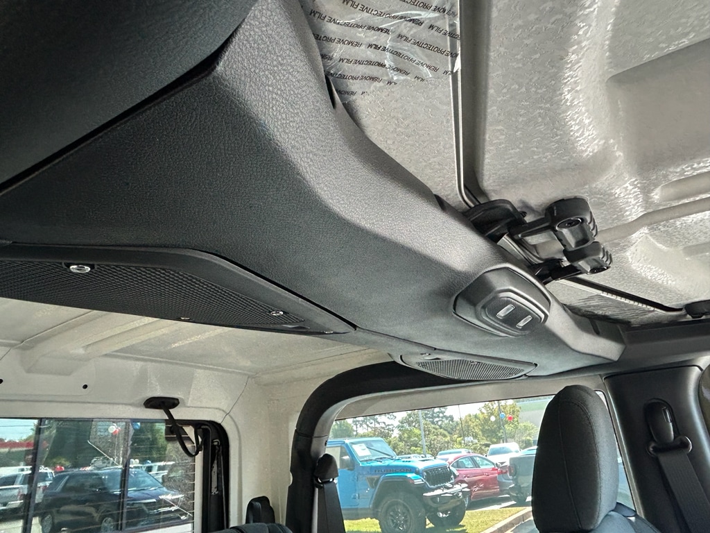 2025 Jeep Wrangler 2-Door Sport - Photo 16