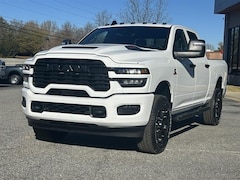 2026 Ram 2500 BLACK EXPRESS CREW CAB 4X4 6'4 BOX Pickup