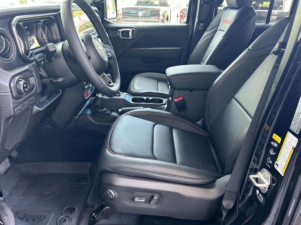 2025 Jeep Gladiator Rubicon - Photo 11