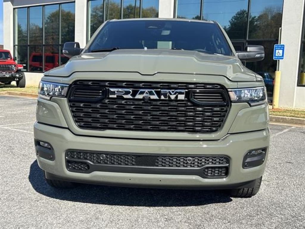 New 2026 Ram 1500 BIG HORN CREW CAB 4X4 5'7 BOX Pickup