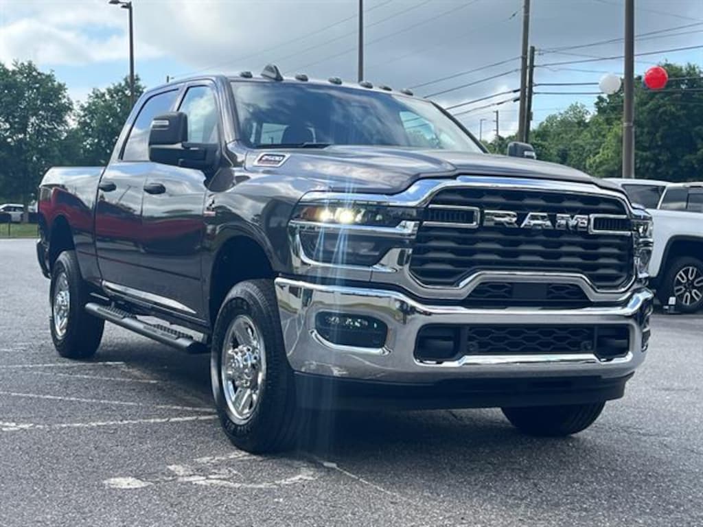 New 2025 Ram 2500 TRADESMAN CREW CAB 4X4 6'4 BOX Pickup