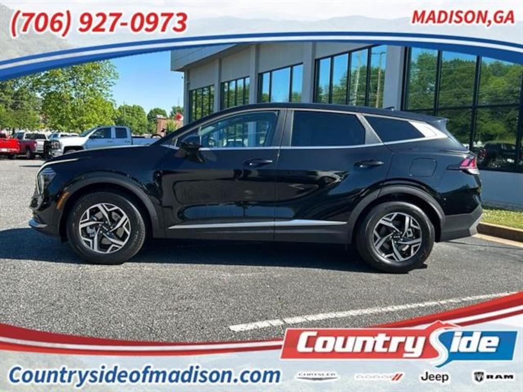 Used 2024 Kia Sportage LX SUV