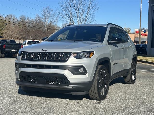 2026 Jeep Compass Altitude's photo