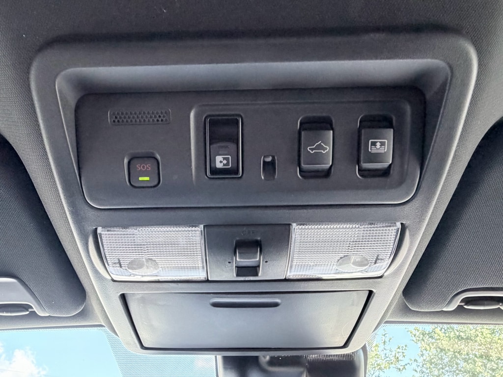 2023 Nissan Titan Platinum Reserve - Photo 16