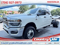 2026 Ram 3500 TRADESMAN CREW CAB CHASSIS 4X4 60' CA Pickup