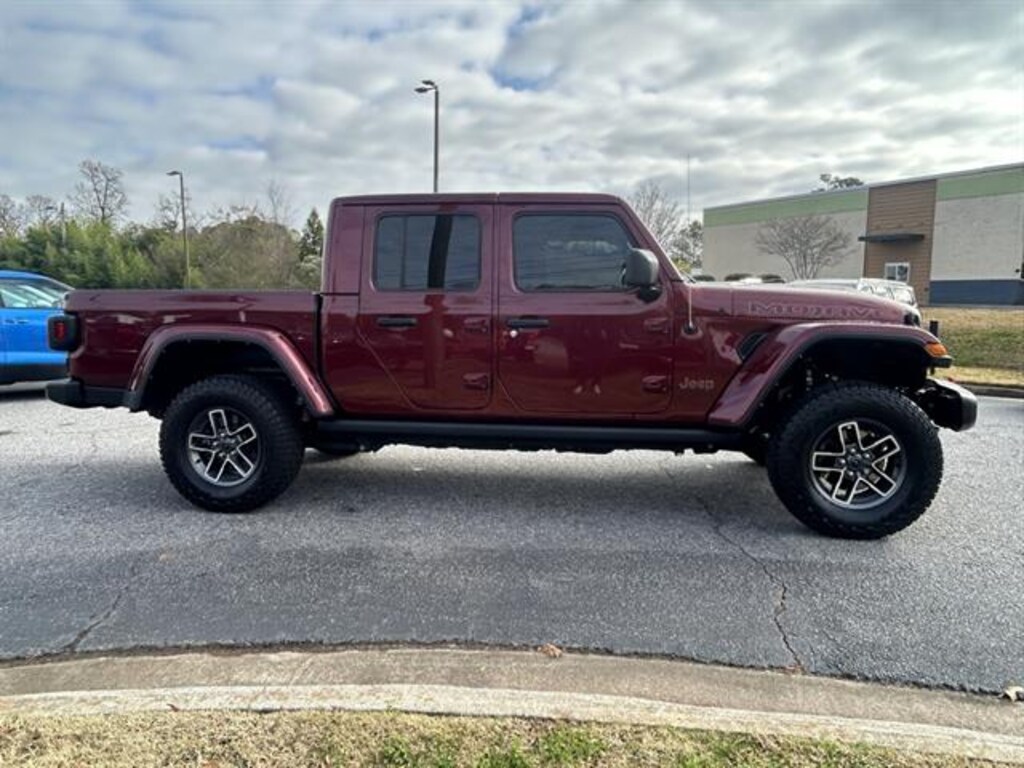 Used 2022 Jeep Gladiator Mojave
