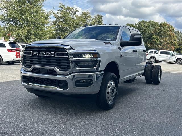 2026 RAM Ram 3500 Chassis Cab Tradesman's photo