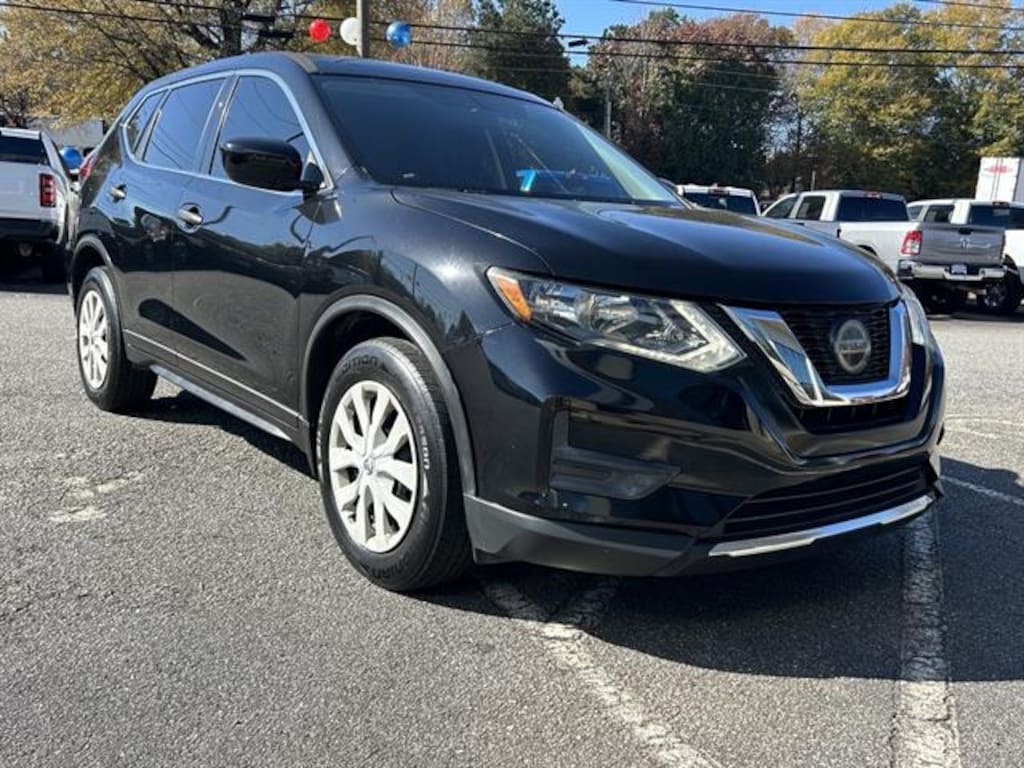 Used 2018 Nissan Rogue S