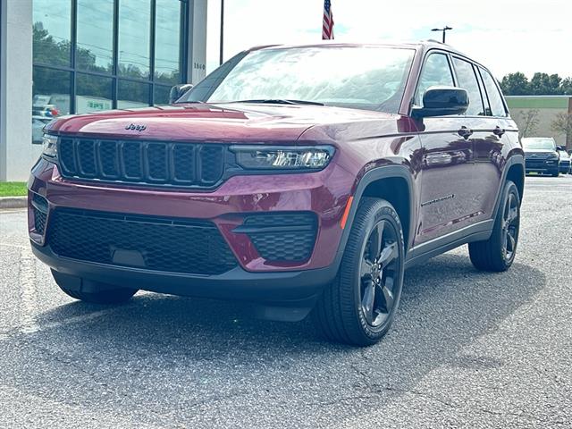 2025 Jeep Grand Cherokee Sport Utility 