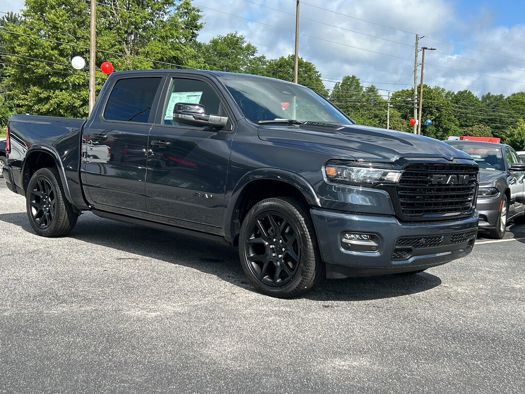 2025 Ram 1500 Laramie photo 4