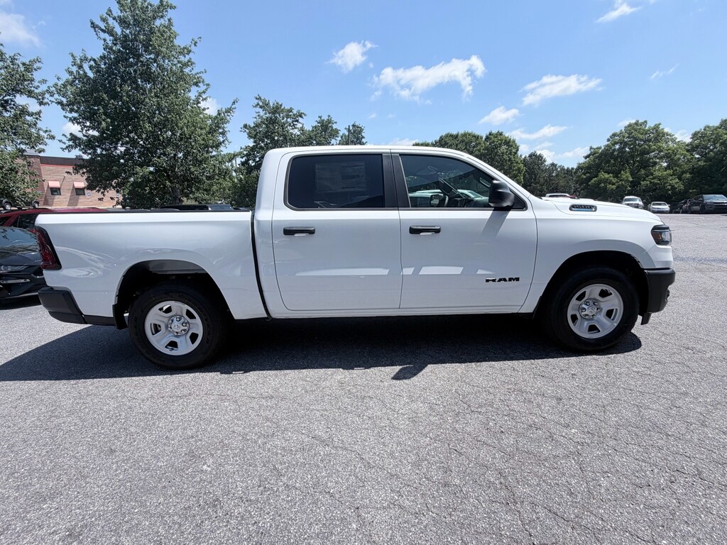 New 2026 Ram 1500 TRADESMAN CREW CAB 4X2 5'7 BOX Pickup