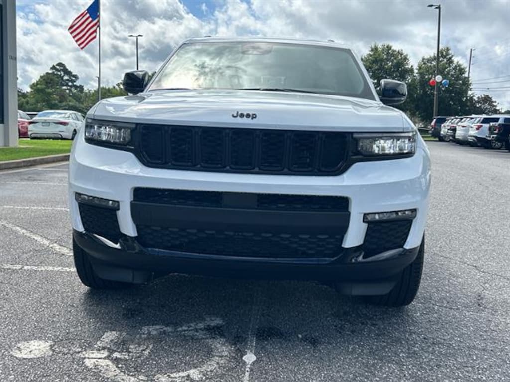 New 2025 Jeep Grand Cherokee L LIMITED 4X2 Sport Utility