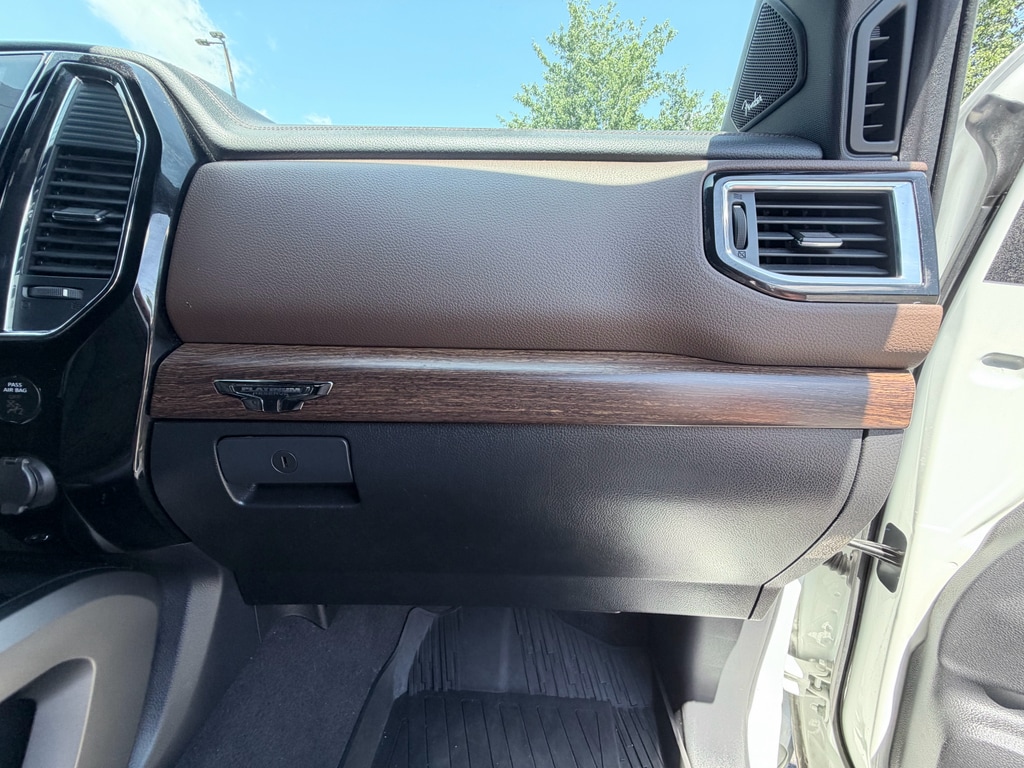 2023 Nissan Titan Platinum Reserve - Photo 20
