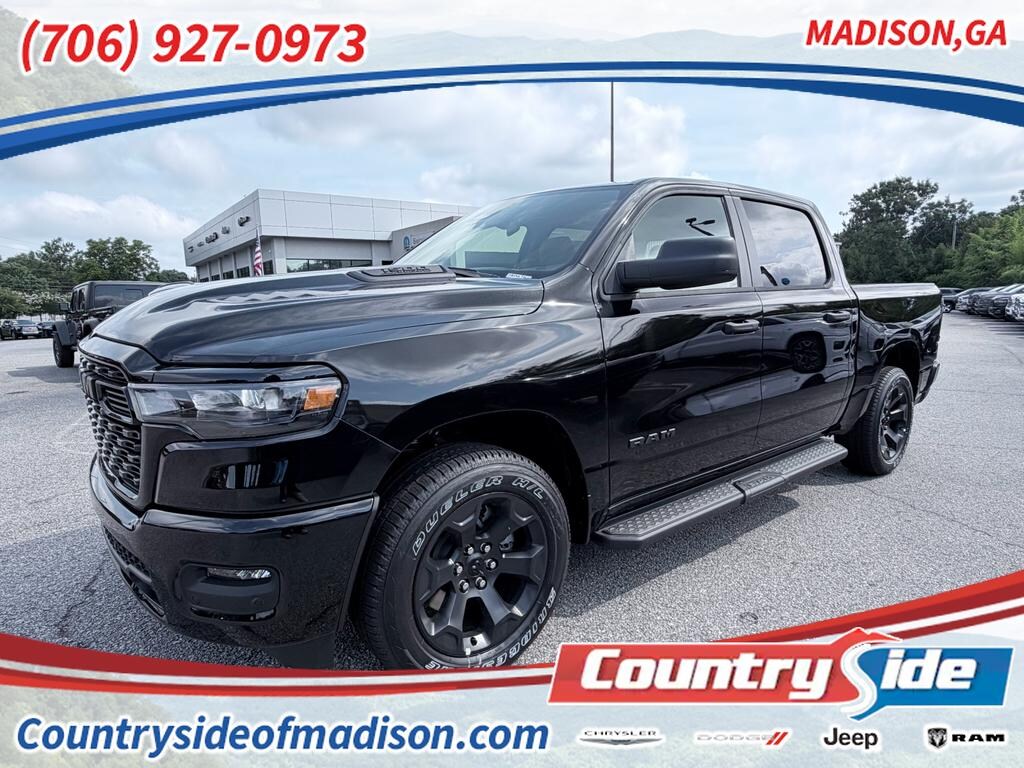 New 2026 Ram 1500 EXPRESS CREW CAB 4X4 5'7 BOX Pickup