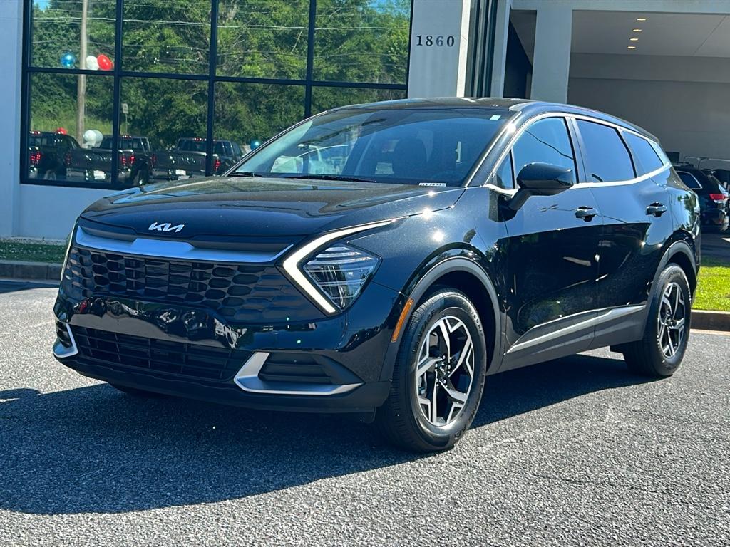 Used 2024 Kia Sportage LX with VIN KNDPU3DF5R7289884 for sale in Madison, GA