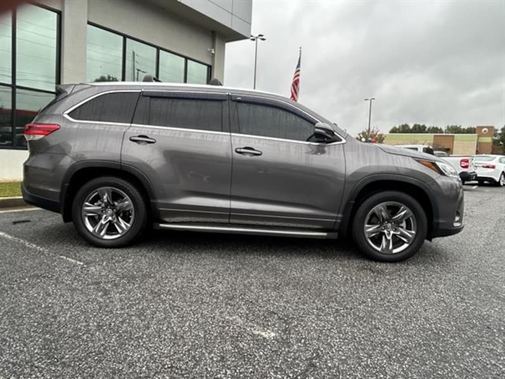 Used 2019 Toyota Highlander Limited Platinum