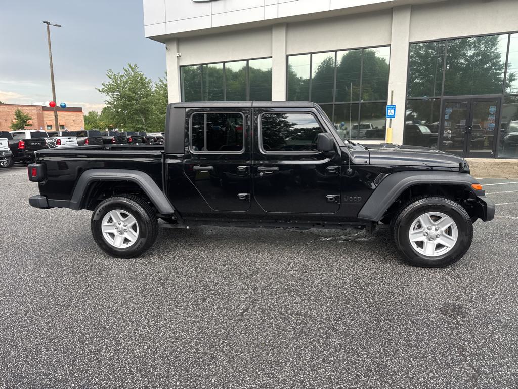 2023 Jeep Gladiator Sport S photo 4