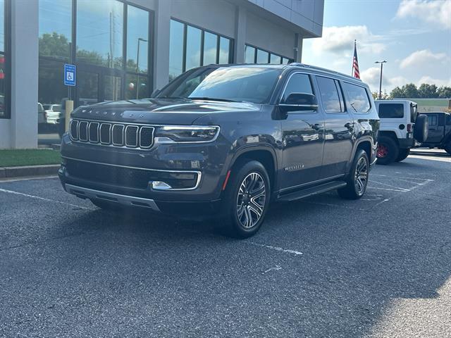 2024 Jeep Wagoneer L's photo