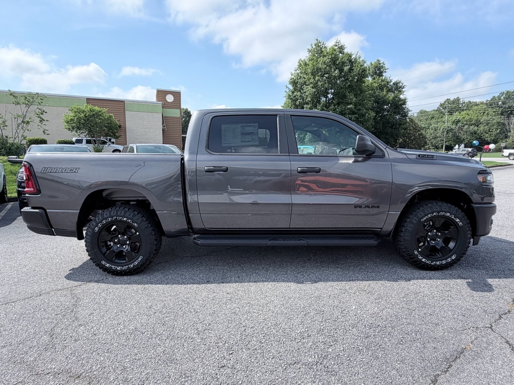 New 2026 Ram 1500 WARLOCK CREW CAB 4X4 5'7 BOX Pickup