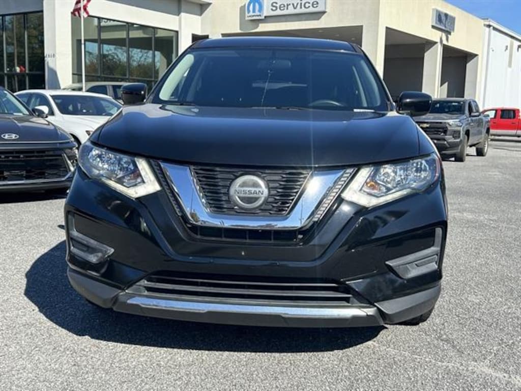 Used 2018 Nissan Rogue S