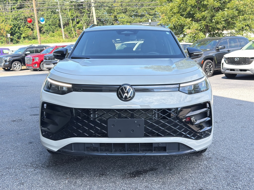 Used 2026 Volkswagen Tiguan SE R-Line Black Sport Utility