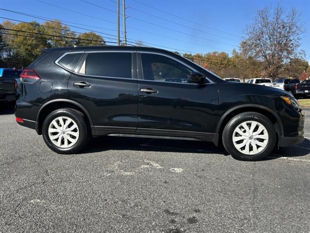 Used 2018 Nissan Rogue S