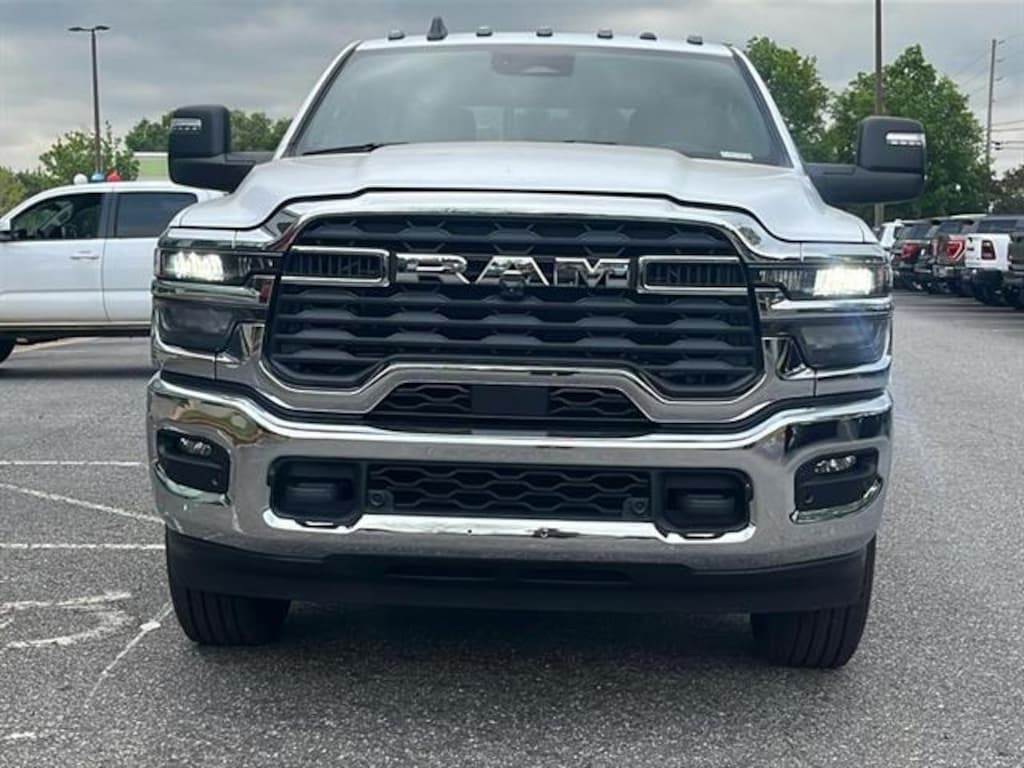New 2025 Ram 2500 TRADESMAN CREW CAB 4X4 6'4 BOX Pickup